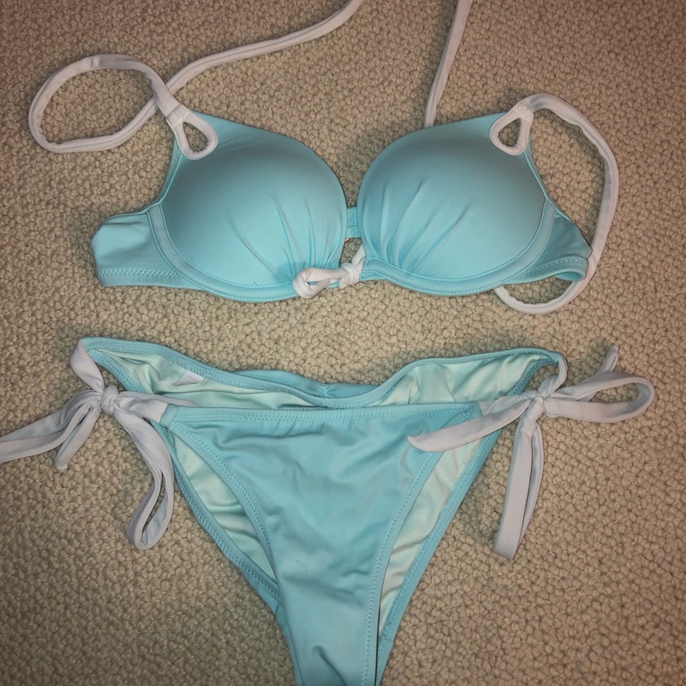 Light blue Victoria’s Secret bikini set